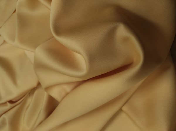 Immagine di Raso di lana color giallo chiaro